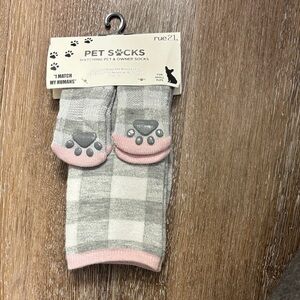 Rue21 Checkered Gray and Pink Pet Socks